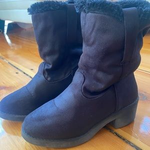 Olivia Miller fall/winter boots - size 6